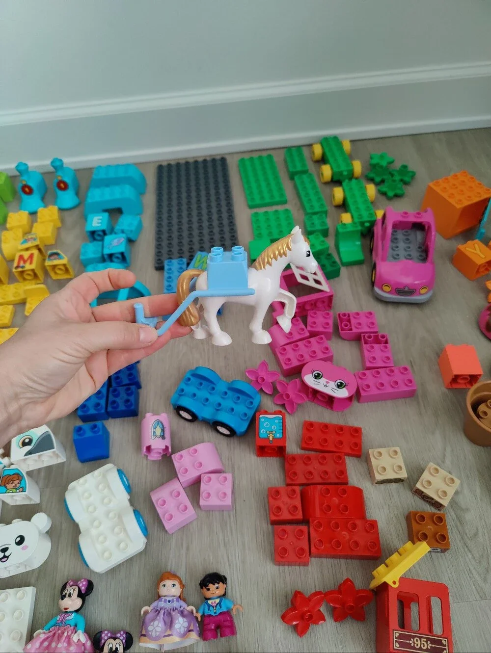 Assorted 130+ Pcs Duplo Lego Lot Kids Building Block Multicolor Educational Y2K